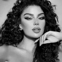 نقاشی حرفه ای سیاه قلم با ۱۱ سال تجربه (مینادانا)