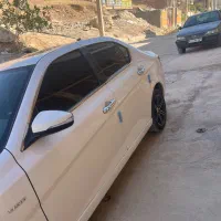 ماشین درج یک بدن رنگ