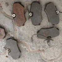 تعدادی لنت ترمز ماشین