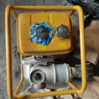 موتور اب به همراه لوله