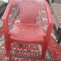 صندلی تمیز در حد نو