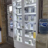 ویترین شیشه ای MDF