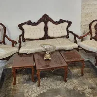 سرویس مبل کلاسیک و میز ناهارخوری
