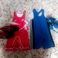 لباس و کفش کشتی
