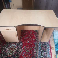 میز کامپیوتر