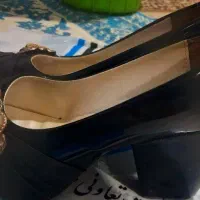 کفش سایز ۳۹