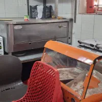 معامله ماشین با فست فود