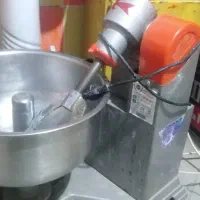 خمیرکن 8کیلویی سپاهان  اصفهان سالم درحدنو