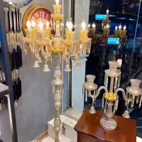 آباژور ایستاده کنارسالنی کریستالی|چراغ خواب و آباژور|تهران, اکباتان|دیوار