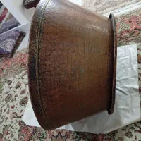دیگ بزرگ می قدیمی