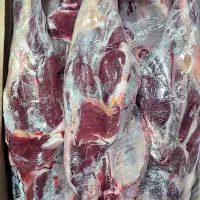 کارگر قصاب ماهر وارد به بی خص کردن