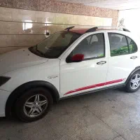 کوییک ار(سفید،قرمز) مدل۴۰۱ تمیز و کم کار