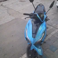 موتورسیکلت ۴۰۲