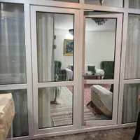 واحد ۵۰ متری با ۲۵ متری بالکن رو به پارک