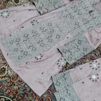 زی استین لباس بلوچی سنگ کاری
