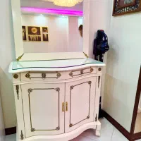 کنسول با آئینه