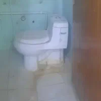 توالت فرنگی کاملا سالم
