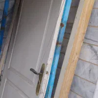 درب چوبی سالم