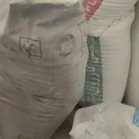 مقداری مصالح ساختمانی