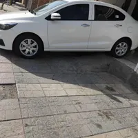 تزیناتی شیشه دودی
