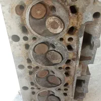یک عددسر سیلندر پژو ۲۰۶کارکرده و کیت کلاچ ۴۰۵نو