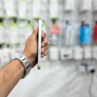 IPhone 16 معمولی ۱۲۸|موبایل|اصفهان, علی قلی آقا|دیوار
