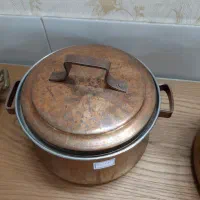 قابلمه و ماهیتابه مسی|ظروف پخت‌وپز|اصفهان, شیخ اشراق|دیوار