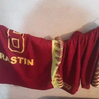 یک عدد لباس اسپرت خارجی باقیمت مناسب بفروش میرسد