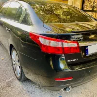 رنو لتیتود ۲۰۱۲