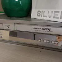 دستگاه وی اچ اس و دی وی دی