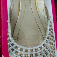 کفش|کیف، کفش، کمربند|زابل, |دیوار