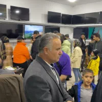 فروش انواع تلویزیون پشت ویترینی 32 43 49 50 55 65|تلویزیون و پروژکتور|تهران, شهرک غرب|دیوار