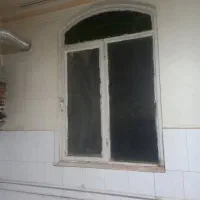 دو عدد پنجره و چهارچوب و درب و قفل سالم|مصالح و تجهیزات ساختمان|پاکدشت, پاکدشت (مامازند)|دیوار