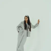 نیازمند مدل خانم حتی مبتدی