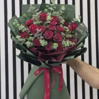 دسته گل رز هدیه به عشق زندگی کد ۱۷۳۵ گلاریس|گل و گیاه طبیعی|تهران, شهرک آزمایش|دیوار
