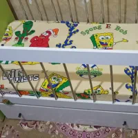 تخت نوزاد تمیز وبدون ایراد|تخت و سرویس خواب|سوسنگرد, |دیوار