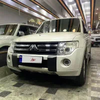 پاجرو چهار در استثنائی ۲۰۱۱