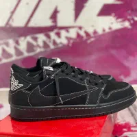 نایک ترویس مشکی|کیف، کفش، کمربند|هشتگرد, هشتگرد قدیم|دیوار