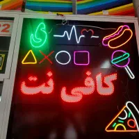 تابلو ال ای دی نئون چلنیوم باکس تابلوسازی