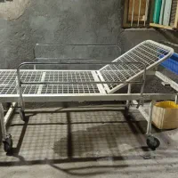 تخت مریض جک دار