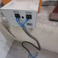 یو پی اس آسانسور