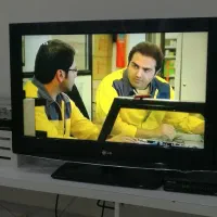 تلوزیون 32 اینچ