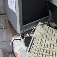 کامپیوتر شخصی با لوازم جانبی