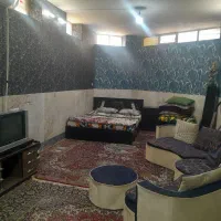 سویت منزل ۵۰ متری کاملا دربست کولر گازی دار|اجارهٔ کوتاه‌مدت آپارتمان و سوئیت|قم, قلعه عموحسین|دیوار
