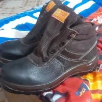 سلام کفش ایمنی بسیار عالی