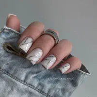 کاشت ناخن با قیمت ویژه