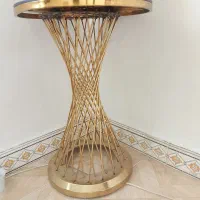 میز طلایی