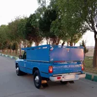راننده نیسان برای باربری