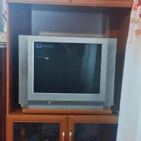 تلویزیون ال جی اصل کره و میز تلویزیون|تلویزیون و پروژکتور|قزوین, |دیوار