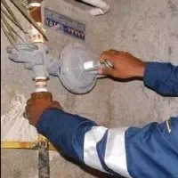 کارگرم شاگردگازکش جوشکاری وگلخانه میشم